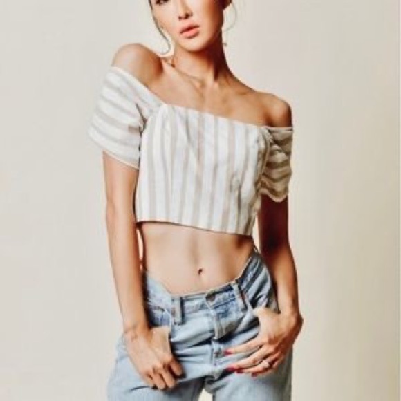 Chriselle x JOA Fitted crop top - Picture 3 of 10